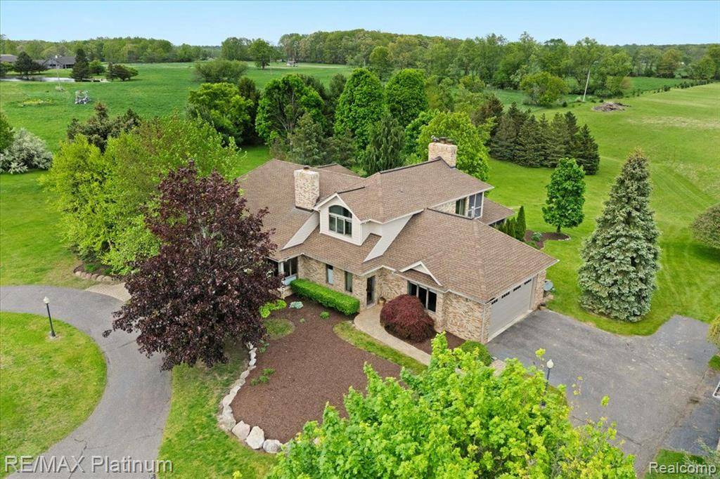 Hartland Twp, MI 48430,5226 Pleasant Hill  Drive