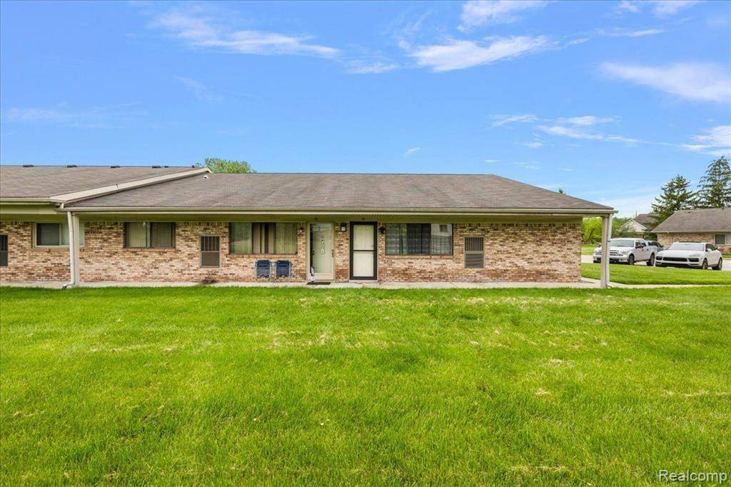 Southgate, MI 48195,16046 HOLZ Drive 48