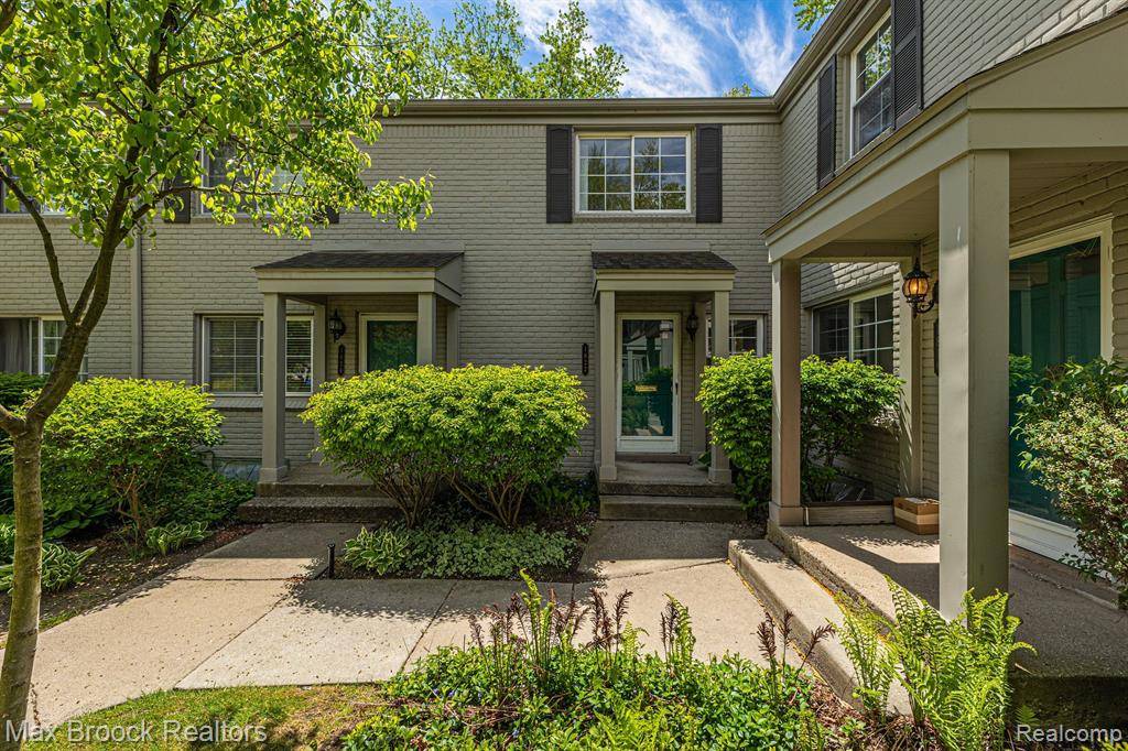 Birmingham, MI 48009,1822 GRAEFIELD Road