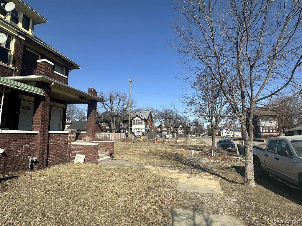 Detroit, MI 48206,3744 W EUCLID Street