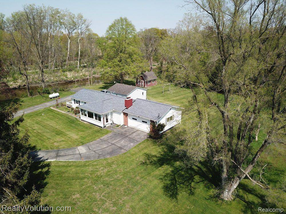 Berlin Twp, MI 48002,2240 SPERRY Road