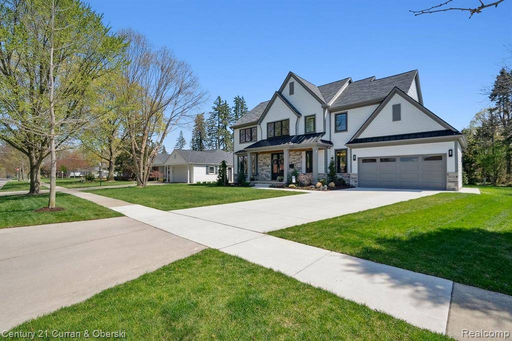 Birmingham, MI 48009,1663 FAIRWAY Drive