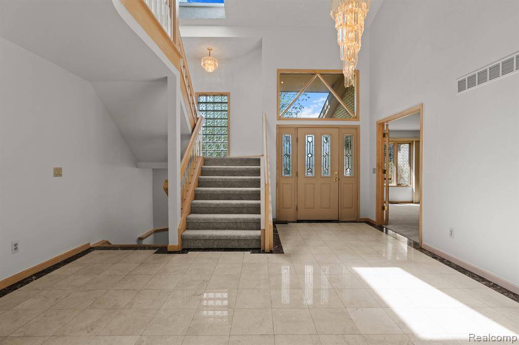 West Bloomfield Twp, MI 48322,6739 ARLINGTON Drive
