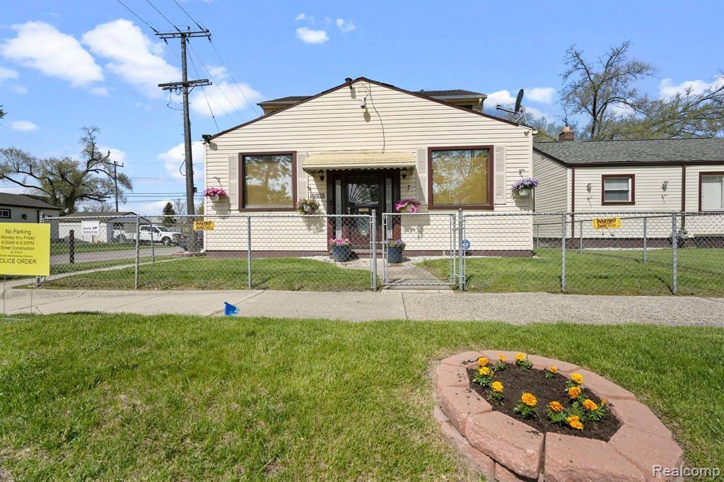 Detroit, MI 48235,19303 FENMORE Street