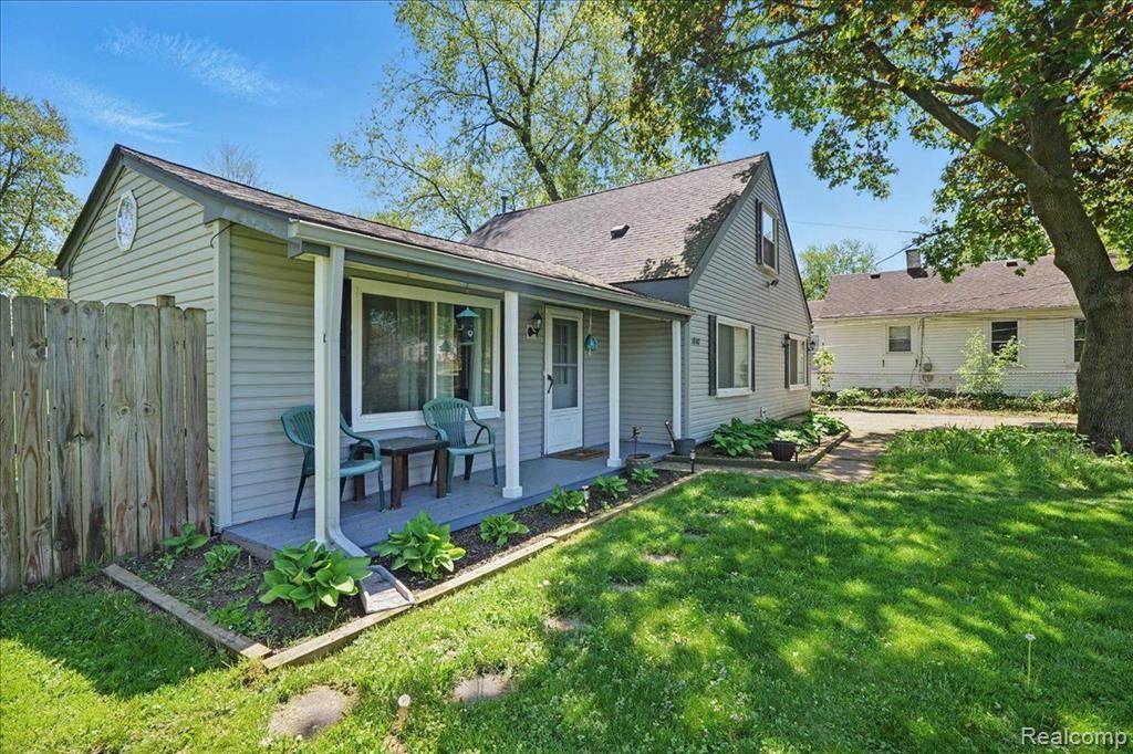 Waterford Twp, MI 48328,1840 Manse Road