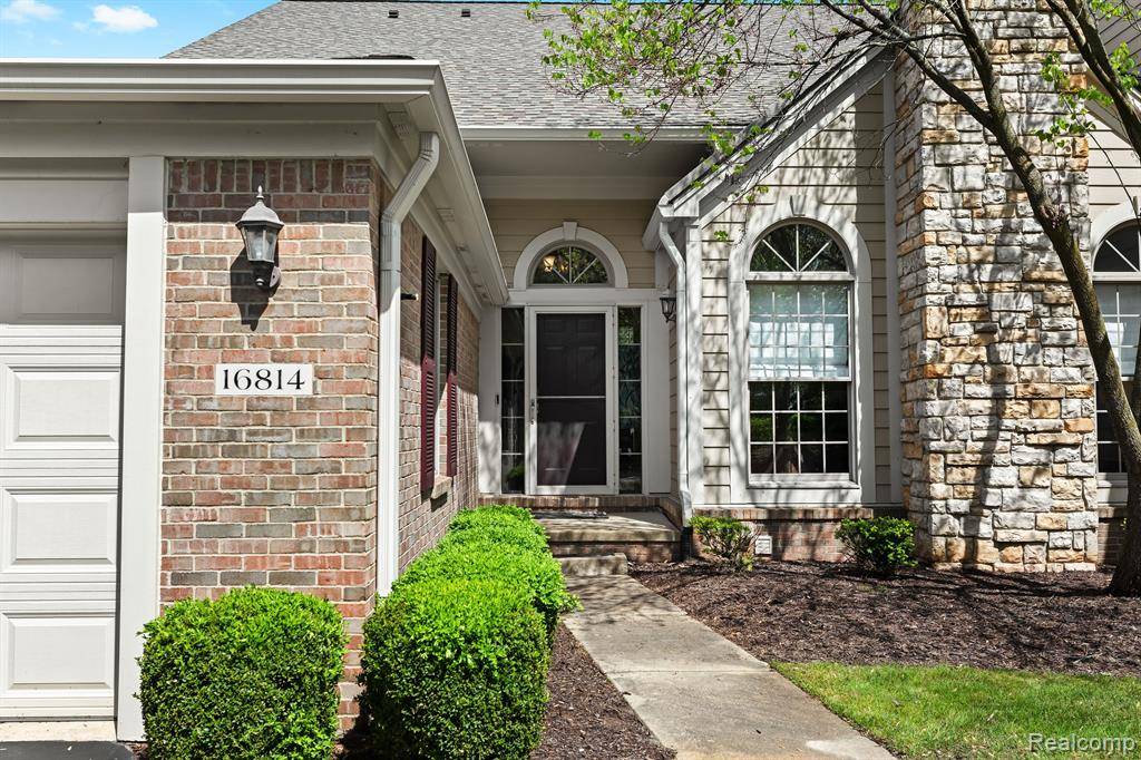 Northville Twp, MI 48168,16814 LOCHMOOR Circle W