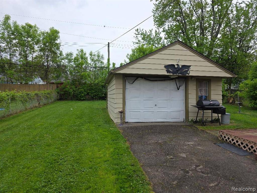 Garden City, MI 48135,28465 JOHN HAUK Street