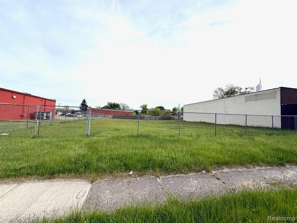 Warren, MI 48091,3878 JARVIS Avenue