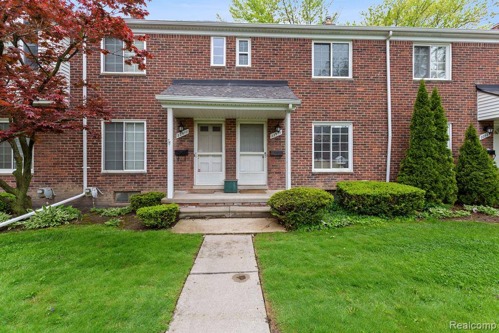 St. Clair Shores, MI 48080,22919 ALLEN