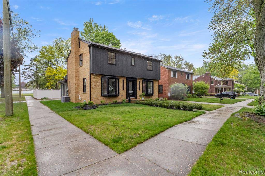 Dearborn, MI 48128,21984 WILDWOOD Street