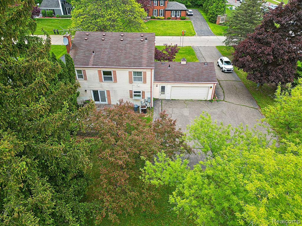 West Bloomfield Twp, MI 48323,4003 OLD DOMINION Drive