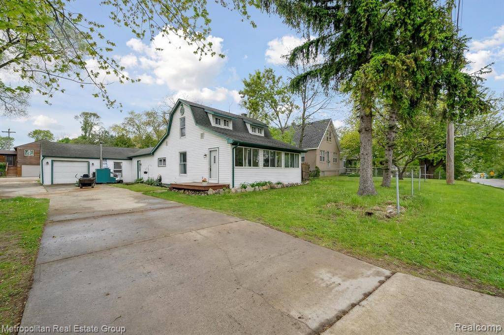 Highland Twp, MI 48356,2349 N DUCK LAKE Road