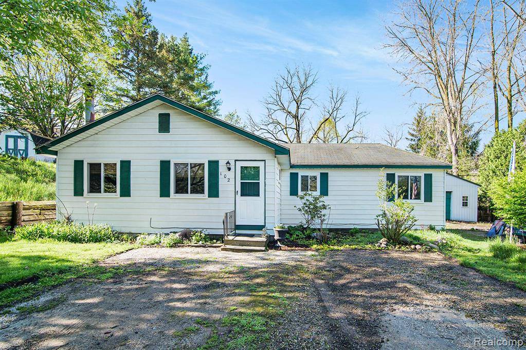 Holly Vlg, MI 48442,102 FRANKLIN Street