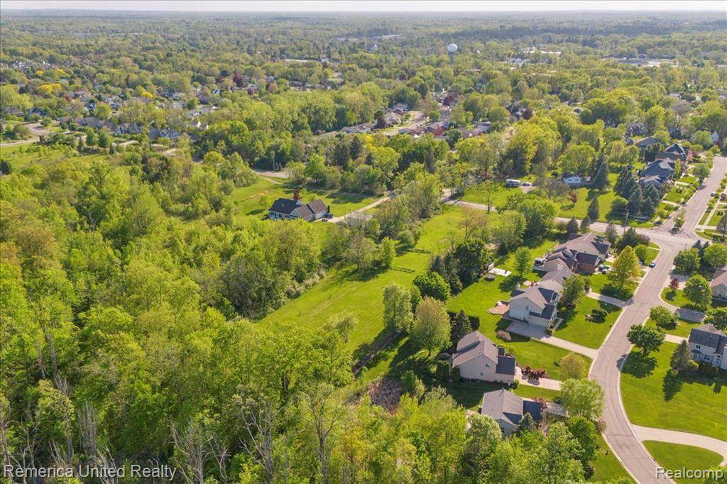 Lyon Twp, MI 48178,25100 MARTINDALE Road