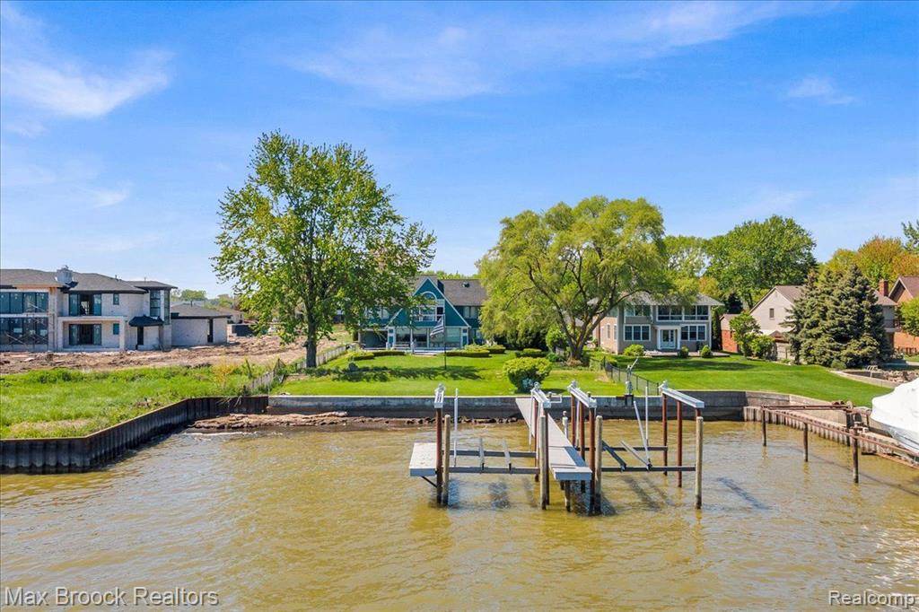St. Clair Shores, MI 48082,32630 JEFFERSON Avenue