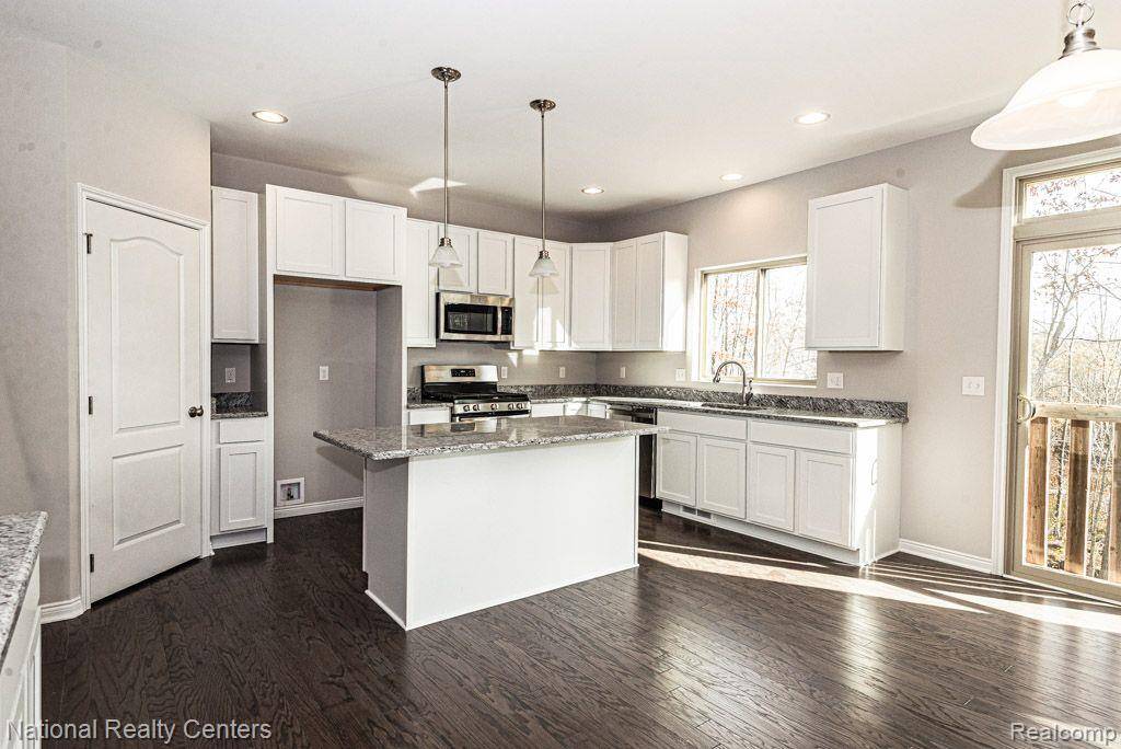 Oakland Twp, MI 48363,57 Cayuga Trail