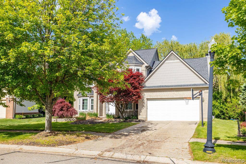 Farmington Hills, MI 48334,27207 WINTERSET Circle