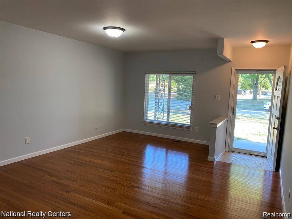 Sterling Heights, MI 48312,13347 MONTEGO Drive