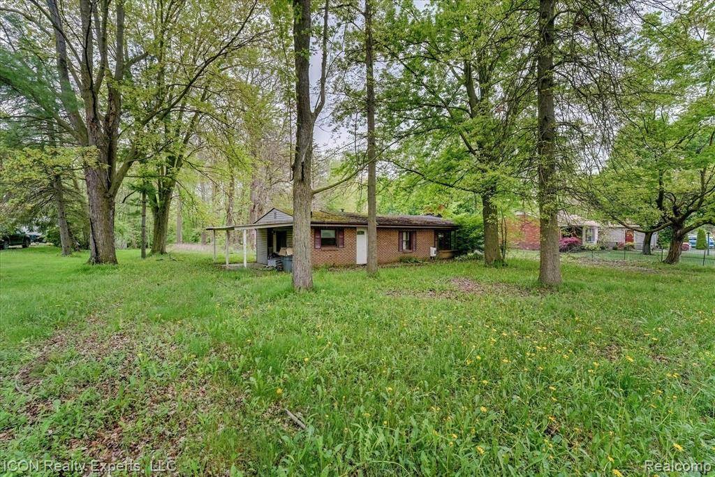 Bruce Twp, MI 48065,76107 Van Dyke Road