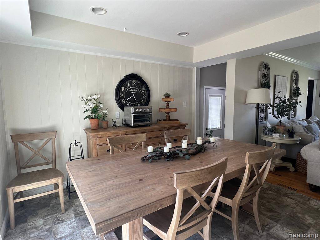 Garden City, MI 48135,32556 JAMES Street