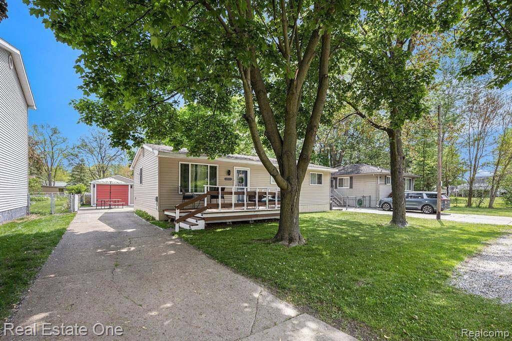 Utica, MI 48317,44080 DAVIS