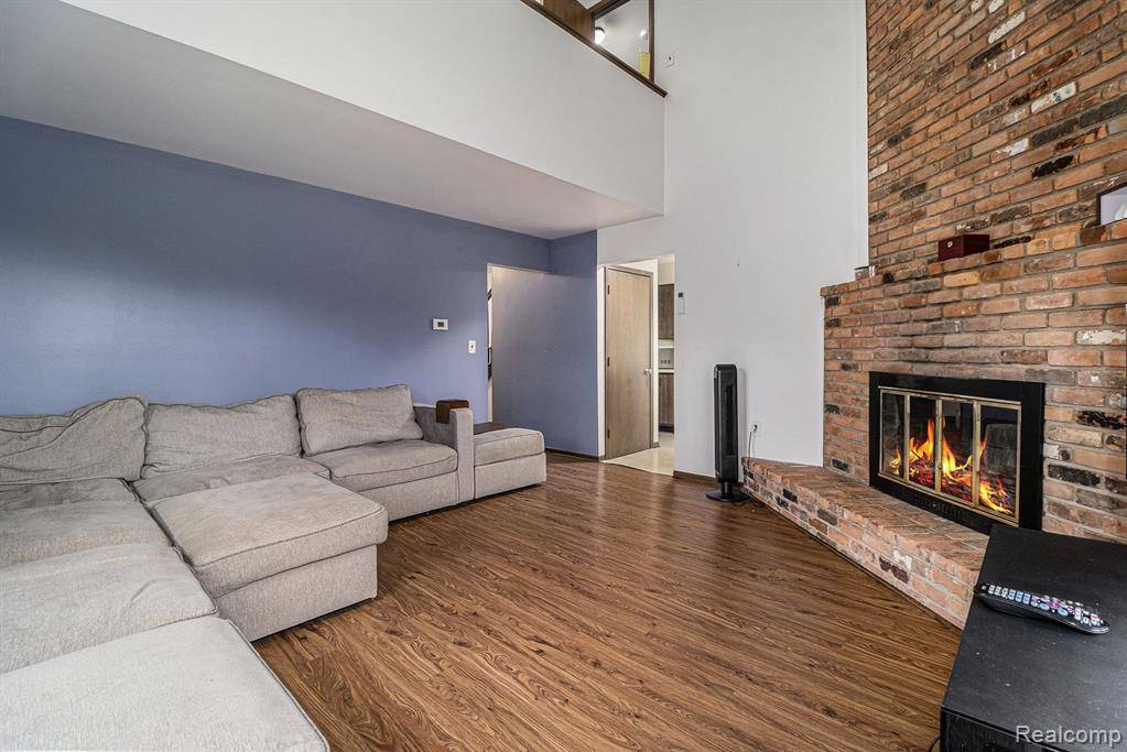 Shelby Twp, MI 48317,6508 FLINTLOCK Ridge