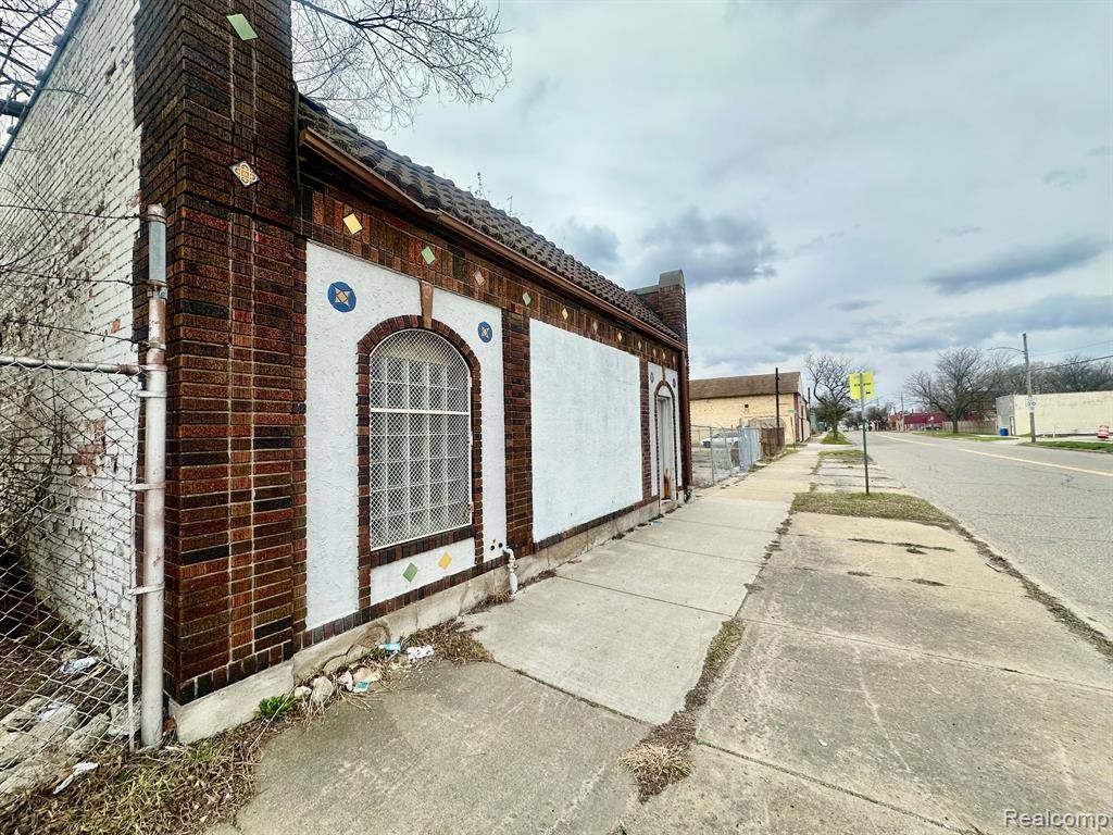 Detroit, MI 48238,3021 PURITAN Street
