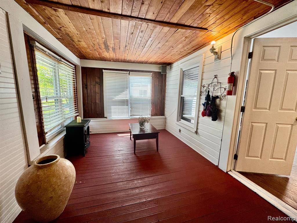 West Bloomfield Twp, MI 48324,2460 HOOVER Avenue