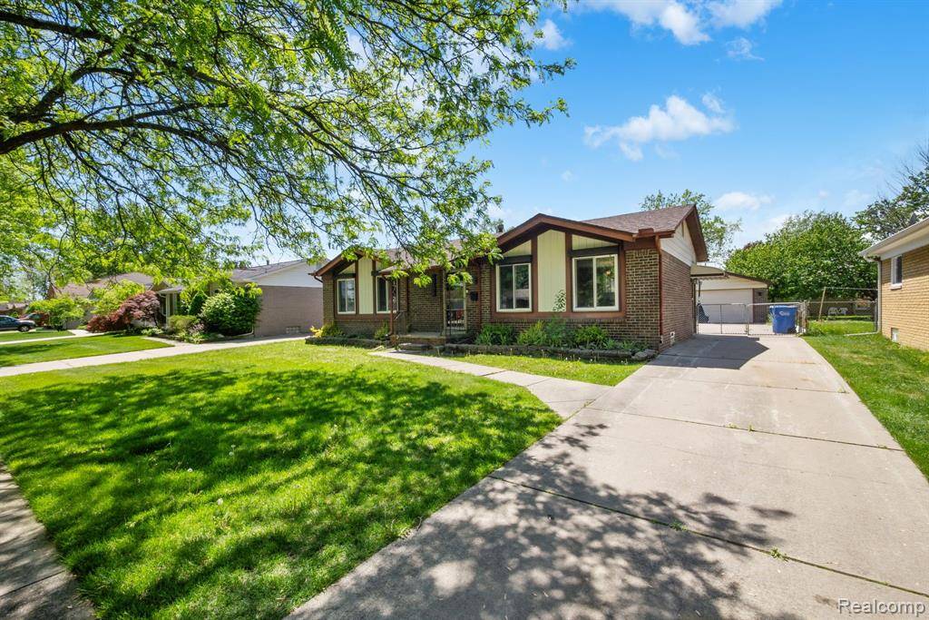 Warren, MI 48089,25679 CLOIE Drive