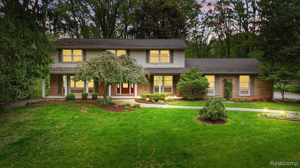 Meridian Twp, MI 48864,1558 SYLVAN GLEN Road