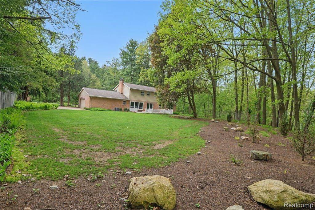 Meridian Twp, MI 48864,1558 SYLVAN GLEN Road