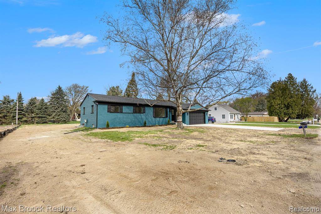 Harrison Twp, MI 48045,38501 WINKLER Street