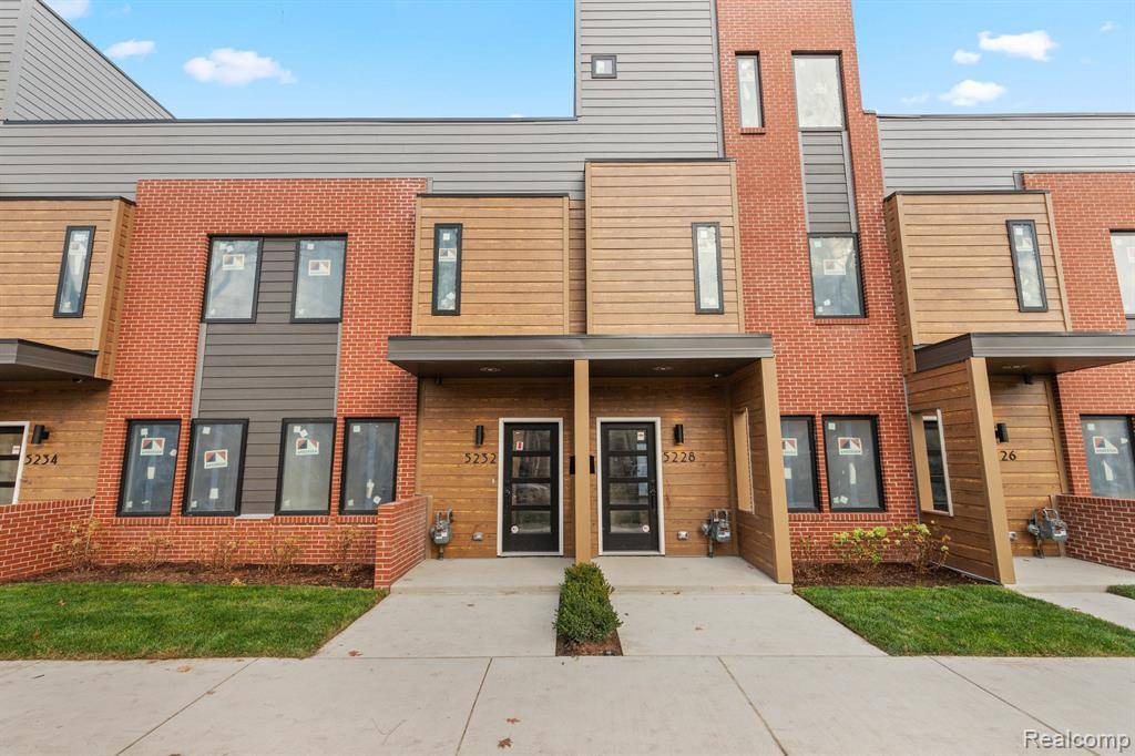 Detroit, MI 48208,5220 Avery