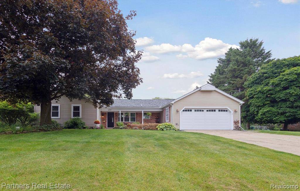 Genoa Twp, MI 48116,6573 Grand Circle Drive