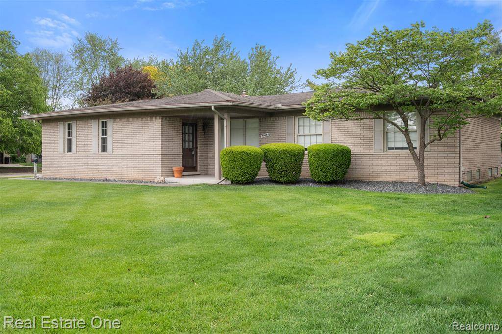 Clinton Twp, MI 48038,39664 Cadborough  Drive