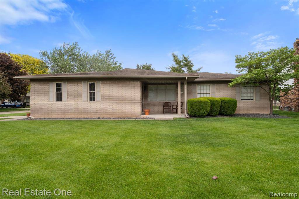 Clinton Twp, MI 48038,39664 Cadborough  Drive