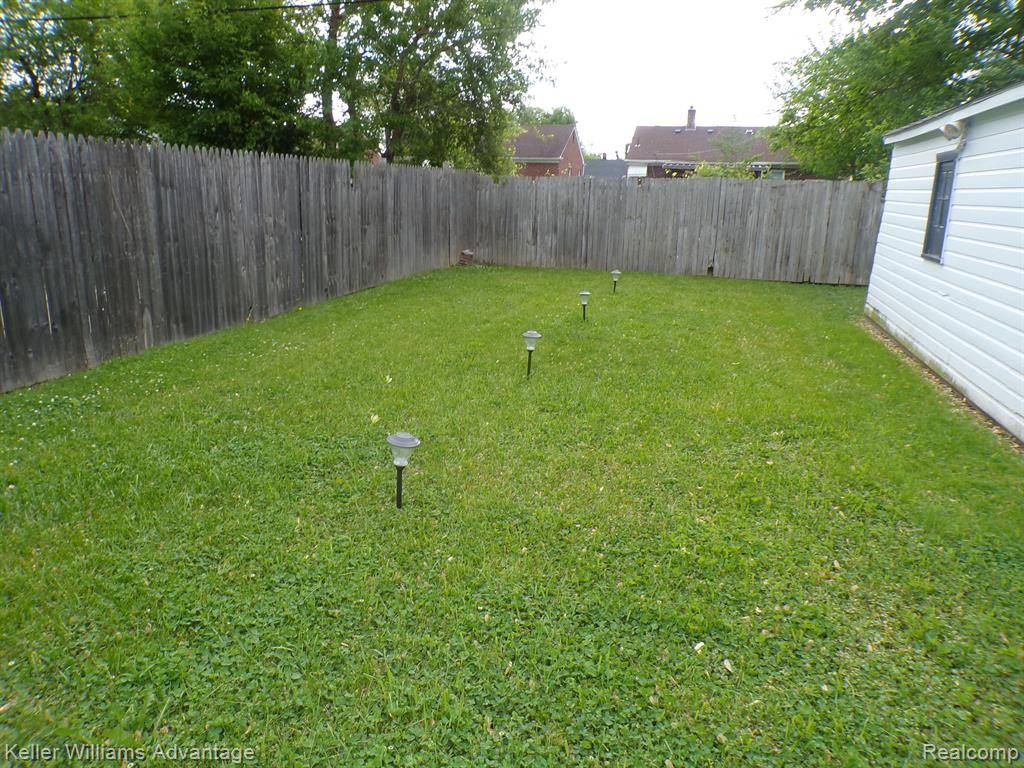 Detroit, MI 48228,9546 WESTWOOD Street