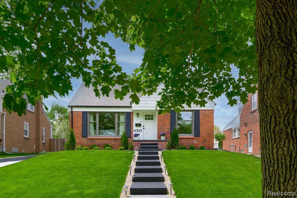 Royal Oak, MI 48073,4513 Robinwood Avenue
