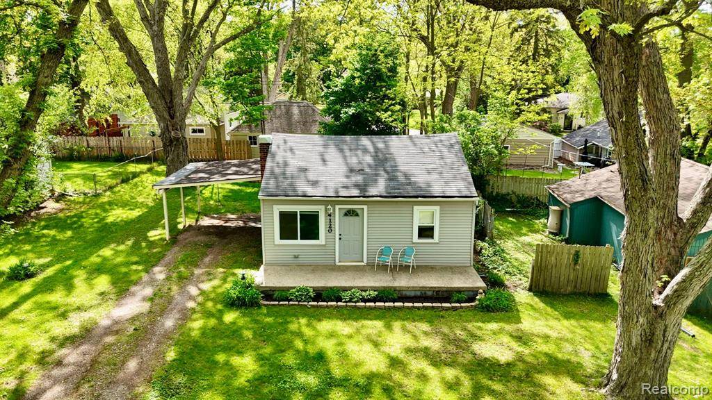 West Bloomfield Twp, MI 48323,4120 Bunker Avenue