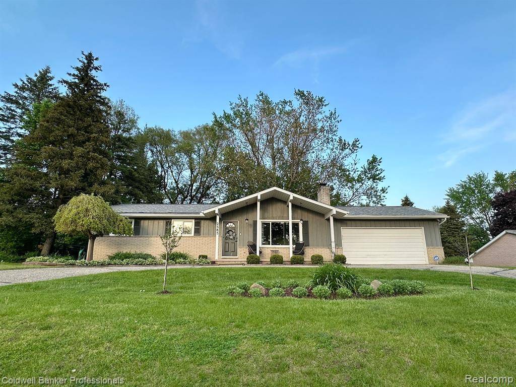Lake Orion Vlg, MI 48360,2585 Freeman Drive