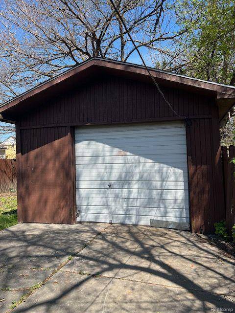 Detroit, MI 48205,15819 EASTWOOD Street