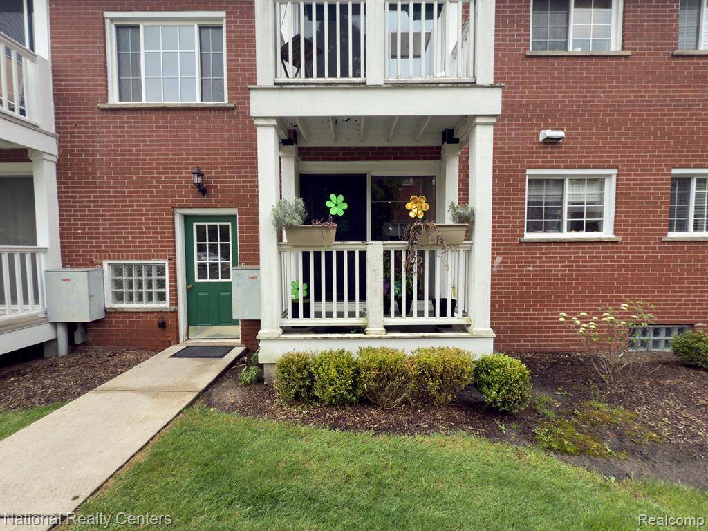 Birmingham, MI 48009,475 N ETON Street C7
