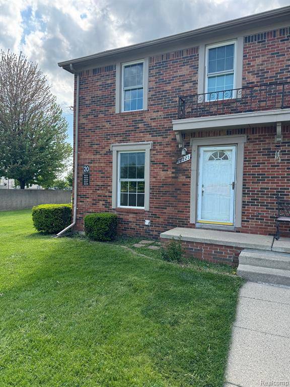 Sterling Heights, MI 48312,35221 TALL OAKS Drive