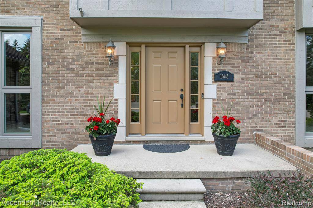 Rochester Hills, MI 48306,1663 TACOMA Drive