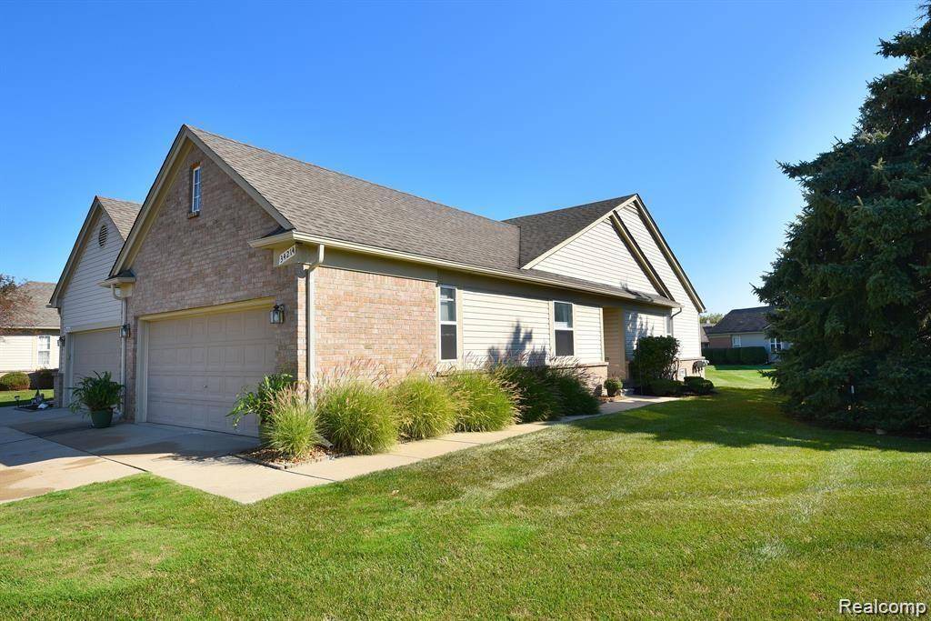 Sterling Heights, MI 48312,34214 BIRCHWAY Circle