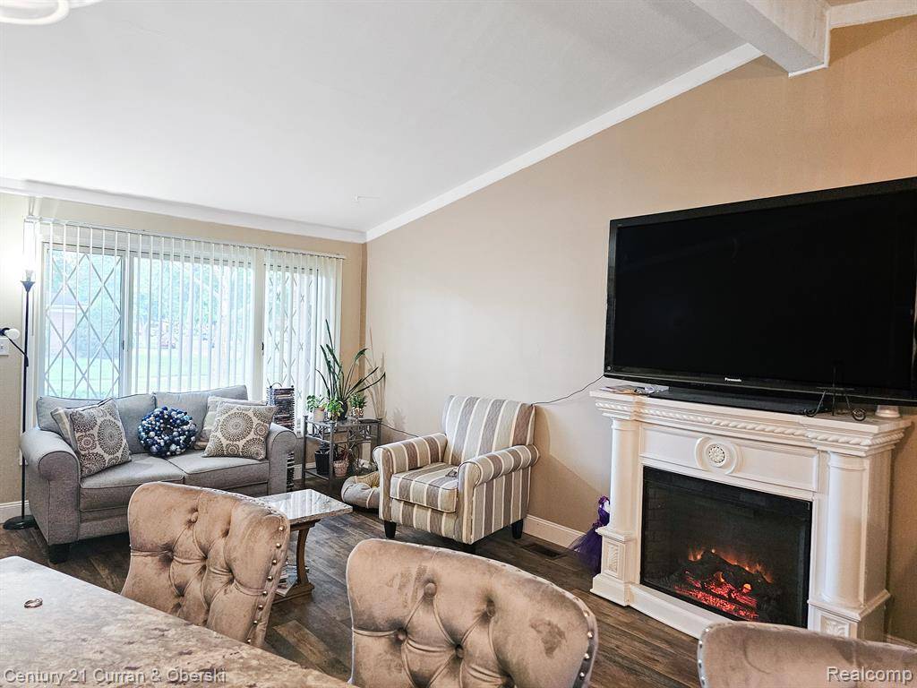 Oak Park, MI 48237,24161 BEVERLY Street