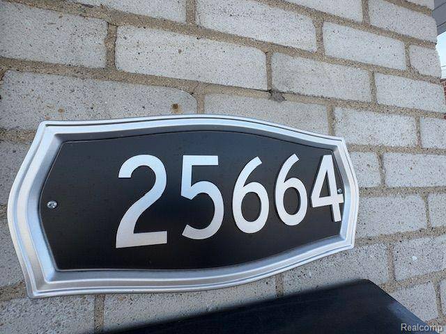 Roseville, MI 48066,25664 HURON Street