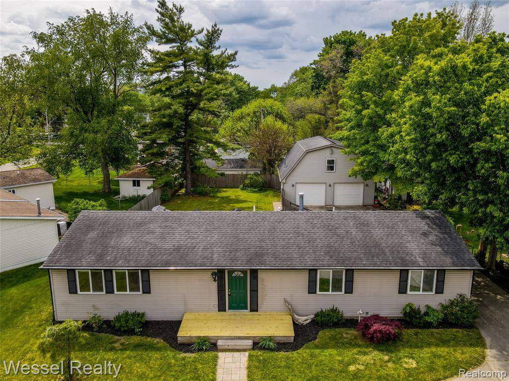 Shelby Twp, MI 48317,47437 BETTY Street