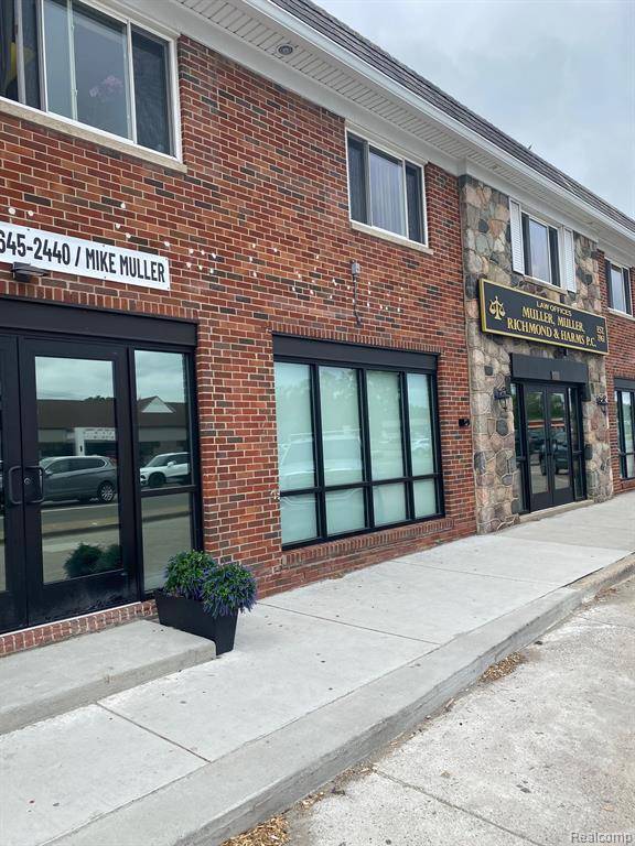 Birmingham, MI 48009,33233 WOODWARD Avenue