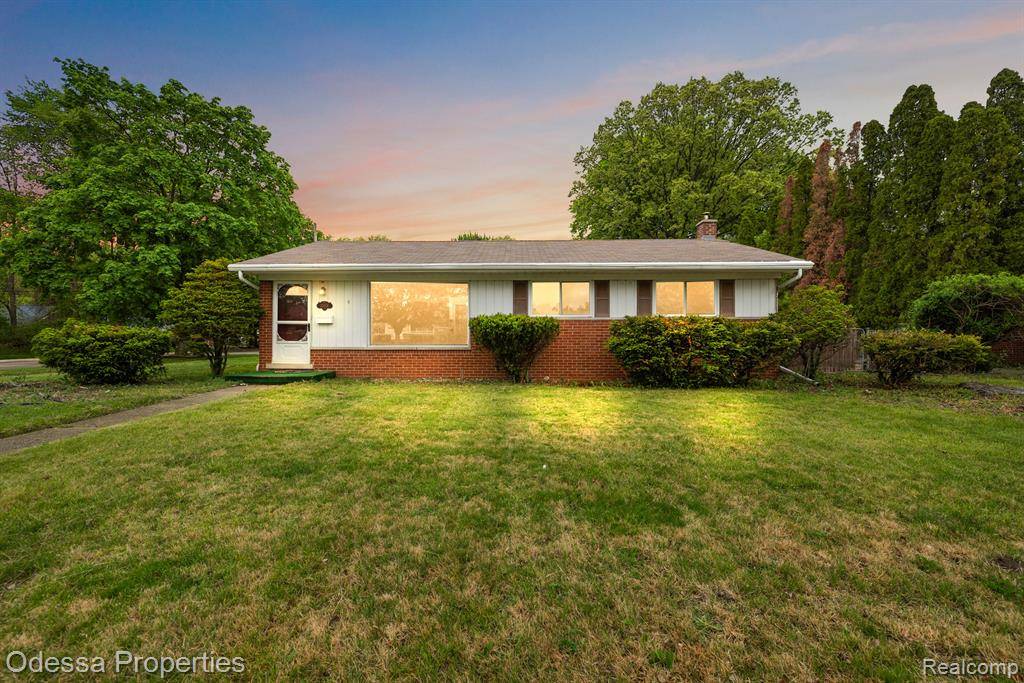 Livonia, MI 48152,32038 PEMBROKE Street